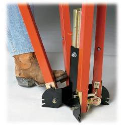 Each TrafFix Sign Stand Model comes complete with TrafFix Step-N-Drop® leg release system.