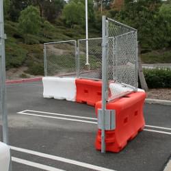 Water-Wall Fence Rotates up to 30°.